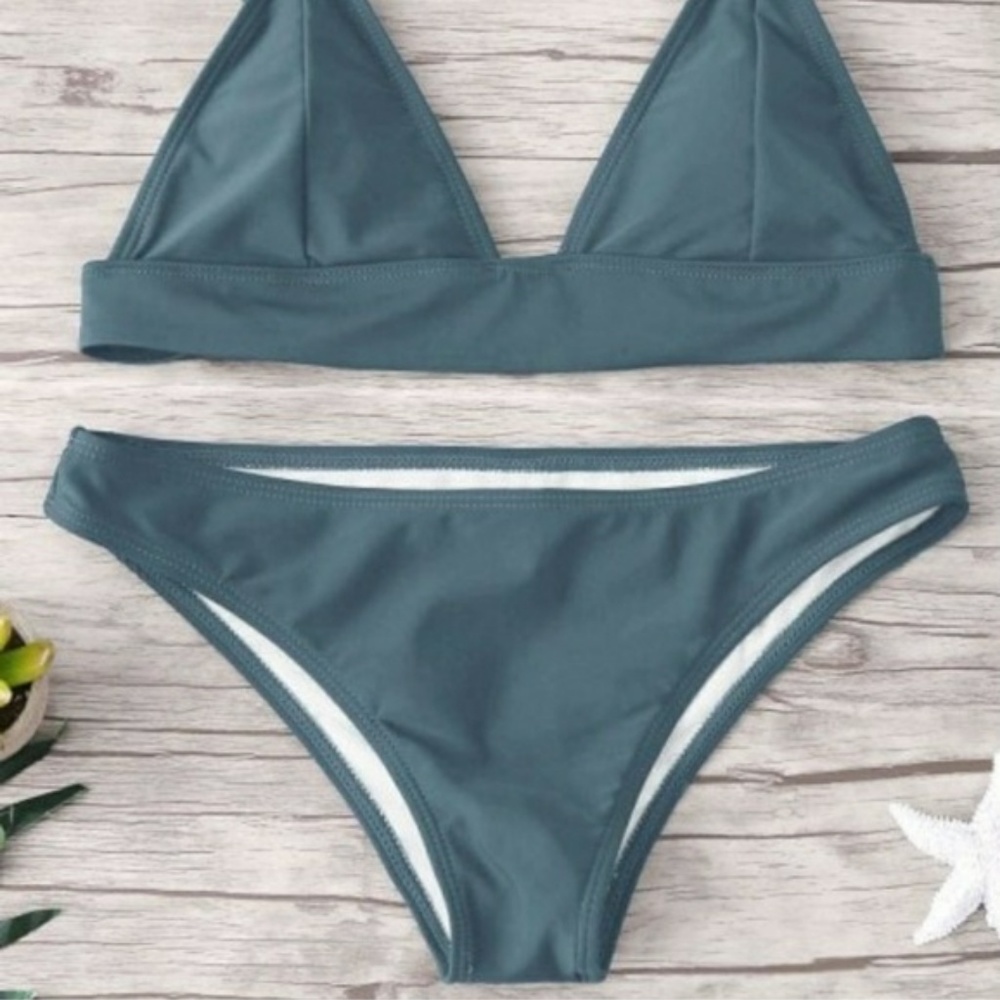 Triangle Bikini Set - Picture 6 of 7